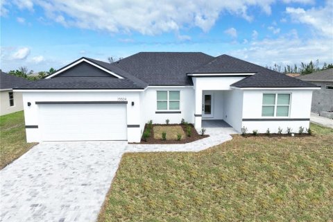 Casa en Port Charlotte, Florida 4 dormitorios, 176.79 m2 № 2105054