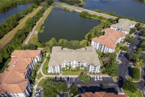 Condo in Orlando, Florida, 2 bedrooms  № 2218546 - photo 3