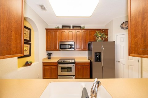 Condo in Orlando, Florida, 2 bedrooms  № 2218546 - photo 19