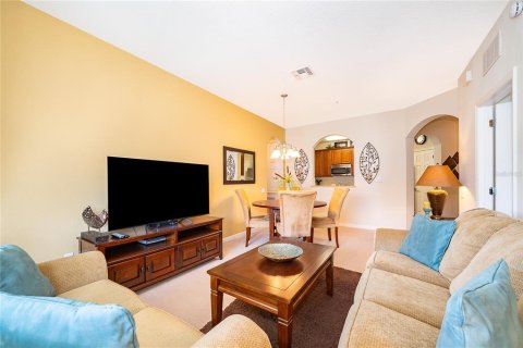Condo in Orlando, Florida, 2 bedrooms  № 2218546 - photo 23