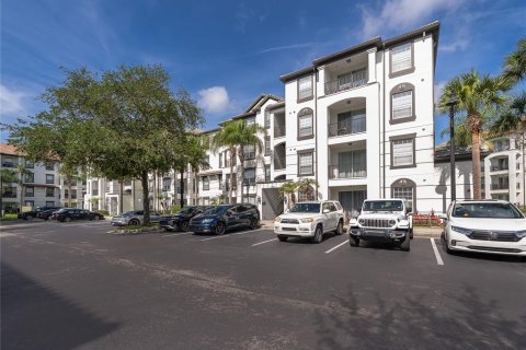 Condo in Orlando, Florida, 2 bedrooms  № 2218546 - photo 2