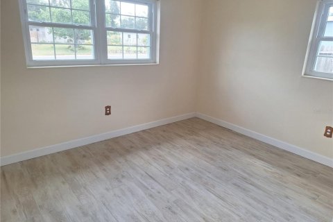 House in Seminole, Florida 3 bedrooms, 83.05 sq.m. № 2094379 - photo 13