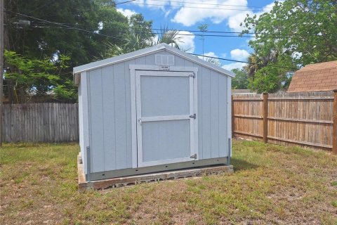 House in Seminole, Florida 3 bedrooms, 83.05 sq.m. № 2094379 - photo 25
