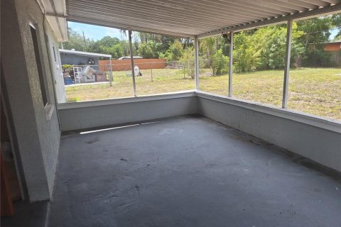 House in Seminole, Florida 3 bedrooms, 83.05 sq.m. № 2094379 - photo 18