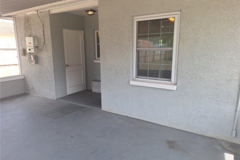 House in Seminole, Florida 3 bedrooms, 83.05 sq.m. № 2094379 - photo 20