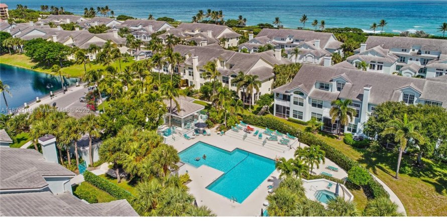 Кондоминиум с 2 спальнями в Юпитер, Флорида № 1921868