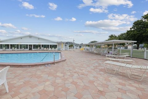 Condo in Saint Petersburg, Florida, 2 bedrooms  № 1810926 - photo 16