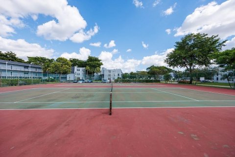 Condominio en venta en Tamarac, Florida, 1 dormitorio, 65.03 m2 № 1976453 - foto 15