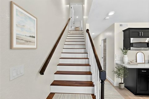 Купить таунхаус в Сент-Пит-Бич, Флорида 3 комнаты, 211.35м2, № 2092818 - фото 19