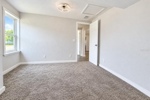 House in Auburndale, Florida 2 bedrooms, 69.86 sq.m. № 2393995 - photo 16