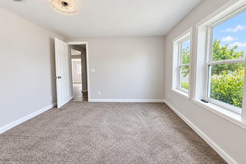 House in Auburndale, Florida 2 bedrooms, 69.86 sq.m. № 2393995 - photo 18