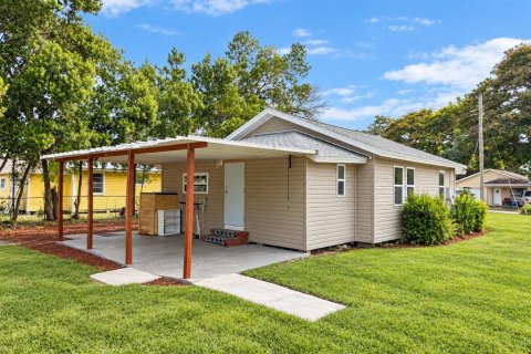 House in Auburndale, Florida 2 bedrooms, 69.86 sq.m. № 2393995 - photo 21