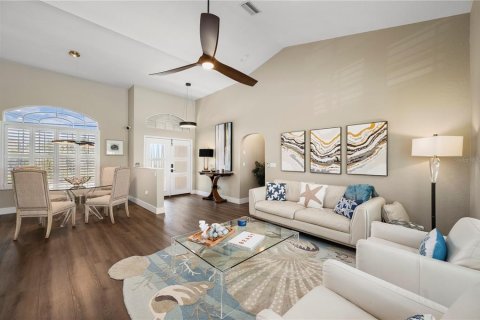 Villa ou maison à vendre à Punta Gorda, Floride: 3 chambres, 210.61 m2 № 2141889 - photo 3