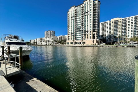 Condo à Sunny Isles Beach, Floride, 2 chambres  № 2016239