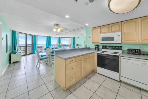 Condominio en venta en Destin, Florida, 1 dormitorio, 71.16 m2 № 561958 - foto 1