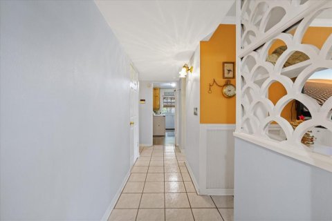 House in Tampa, Florida 3 bedrooms, 167.6 sq.m. № 2197759 - photo 15