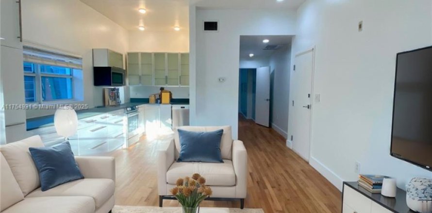 Кондоминиум с 1 спальней в Майами-Бич, Флорида № 1958285