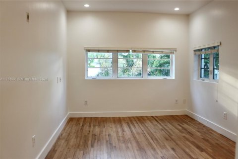 Купить кондоминиум в Майами-Бич, Флорида 1 спальня, 60.39м2, № 1958285 - фото 30