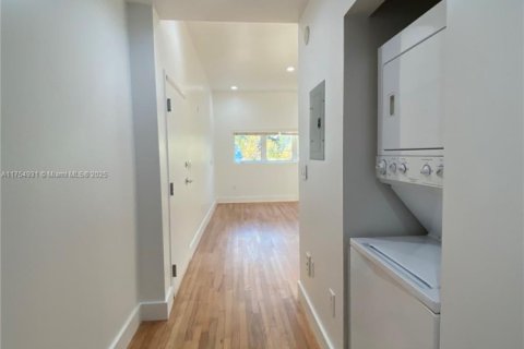 Купить кондоминиум в Майами-Бич, Флорида 1 спальня, 60.39м2, № 1958285 - фото 20