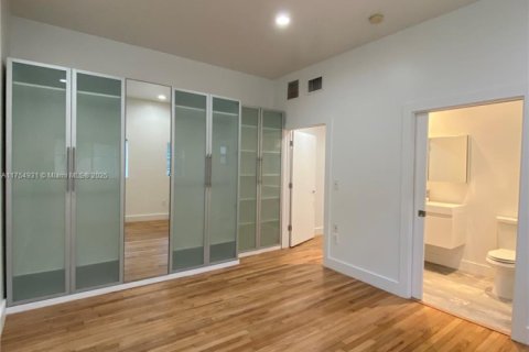 Купить кондоминиум в Майами-Бич, Флорида 1 спальня, 60.39м2, № 1958285 - фото 18