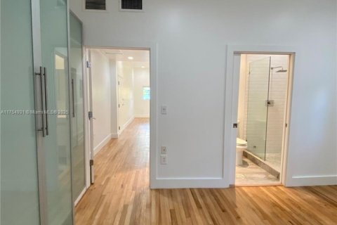 Купить кондоминиум в Майами-Бич, Флорида 1 спальня, 60.39м2, № 1958285 - фото 14