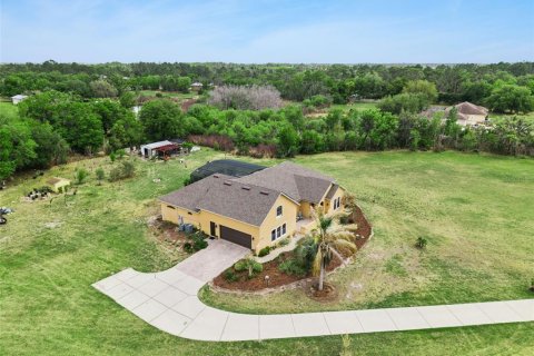 House in Groveland, Florida 3 bedrooms, 308.9 sq.m. № 2212816 - photo 28