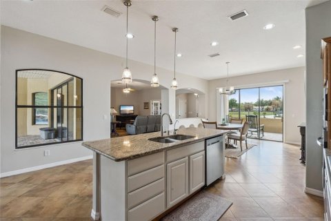 House in Groveland, Florida 3 bedrooms, 308.9 sq.m. № 2212816 - photo 8