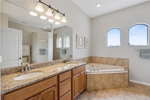 House in Groveland, Florida 3 bedrooms, 308.9 sq.m. № 2212816 - photo 22