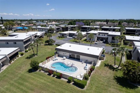Condominio en venta en Venice, Florida, 2 dormitorios, 110.18 m2 № 2165900 - foto 6
