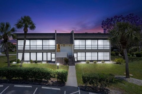 Condominio en venta en Venice, Florida, 2 dormitorios, 110.18 m2 № 2165900 - foto 5