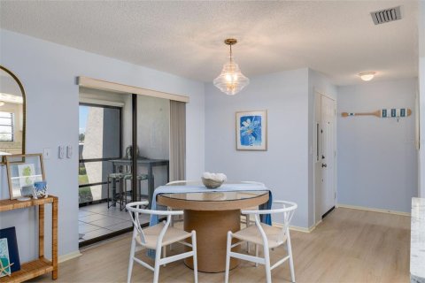Condominio en venta en Venice, Florida, 2 dormitorios, 110.18 m2 № 2165900 - foto 11