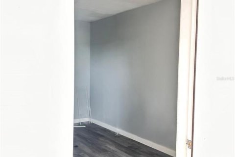 Duplex à vendre à Bushnell, Floride: 5 chambres, 240.06 m2 № 1720028 - photo 6