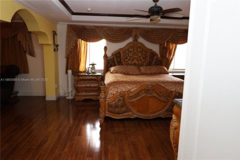 Villa ou maison à vendre à Miami Gardens, Floride: 6 chambres, 313.92 m2 № 1979209 - photo 22