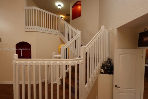 Villa ou maison à vendre à Miami Gardens, Floride: 6 chambres, 313.92 m2 № 1979209 - photo 17