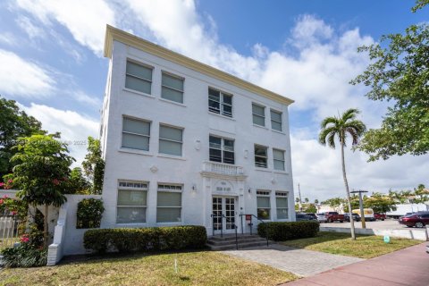 Appartement à louer à Miami Beach, Floride: 46.45 m2 № 1965268 - photo 1