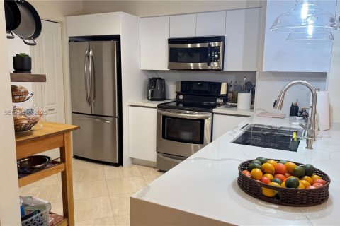 Condominio en venta en Miami Beach, Florida, 2 dormitorios, 126.35 m2 № 2009948 - foto 7