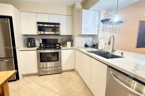 Condominio en venta en Miami Beach, Florida, 2 dormitorios, 126.35 m2 № 2009948 - foto 8