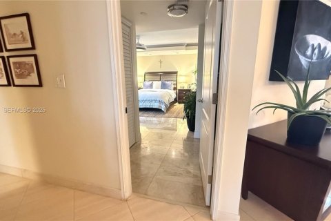 Condominio en venta en Miami Beach, Florida, 2 dormitorios, 126.35 m2 № 2009948 - foto 17