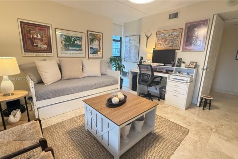 Condominio en venta en Miami Beach, Florida, 2 dormitorios, 126.35 m2 № 2009948 - foto 29