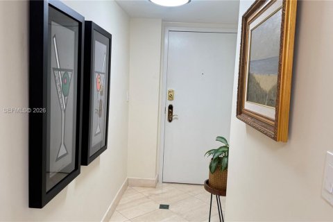 Condominio en venta en Miami Beach, Florida, 2 dormitorios, 126.35 m2 № 2009948 - foto 5