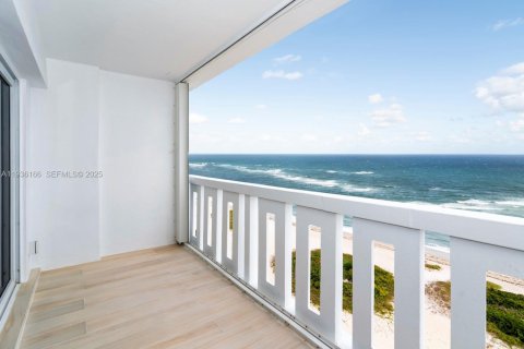 Copropriété à vendre à Pompano Beach, Floride: 2 chambres, 121.7 m2 № 1994570 - photo 16