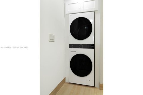 Copropriété à vendre à Pompano Beach, Floride: 2 chambres, 121.7 m2 № 1994570 - photo 15