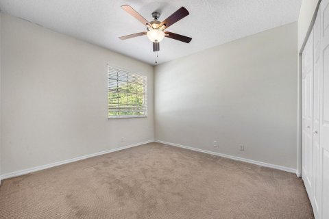 Villa ou maison à vendre à Lake Worth, Floride: 5 chambres, 320.61 m2 № 2293899 - photo 30