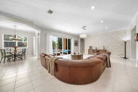 Villa ou maison à vendre à Lake Worth, Floride: 5 chambres, 320.61 m2 № 2293899 - photo 11
