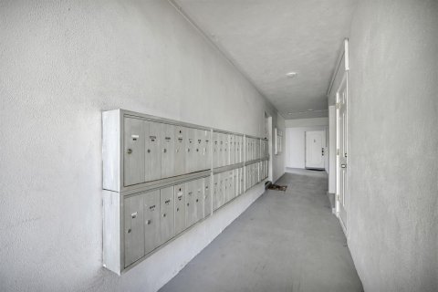 Снять в аренду кондоминиум в Дирфилд-Бич, Флорида 3 комнаты, 90.12м2, № 2175462 - фото 23
