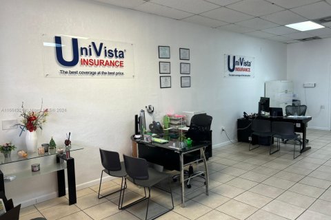 Купить коммерческую недвижимость в Хомстед, Флорида № 2035642 - фото 5