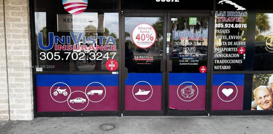 Коммерческая недвижимость в Хомстед, Флорида № 2035642