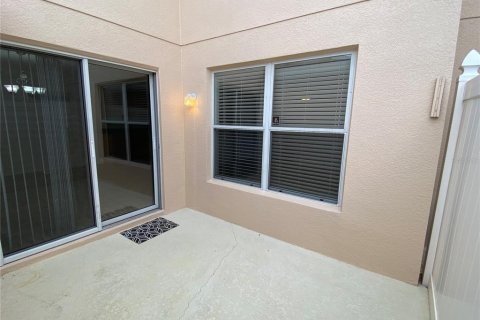 Touwnhouse à louer à Orlando, Floride: 3 chambres, 173.26 m2 № 2148914 - photo 18