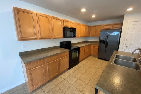 Touwnhouse à louer à Orlando, Floride: 3 chambres, 173.26 m2 № 2148914 - photo 4