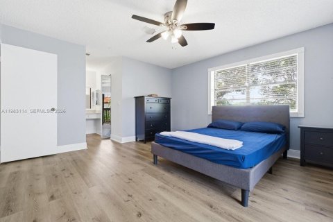 Купить таунхаус в Майами, Флорида 2 спальни, 114.27м2, № 2049646 - фото 19